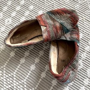 Toms Slip Ons